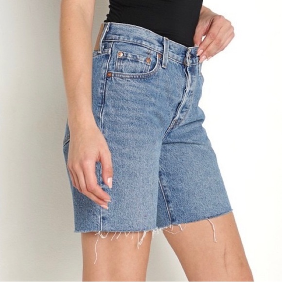 Levi’s 501 90s Shorts - Picture 3 of 9